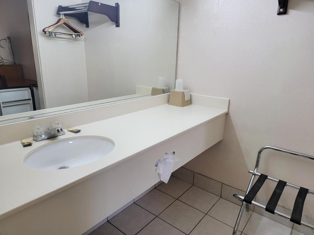 Studio 9 Inn & Suites Decatur Luaran gambar